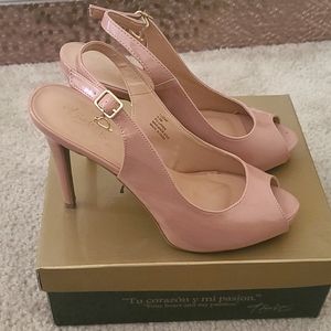 👠  Worn 1x! Thalia Sodi slingback peep-toe Pumps 👠 9.5